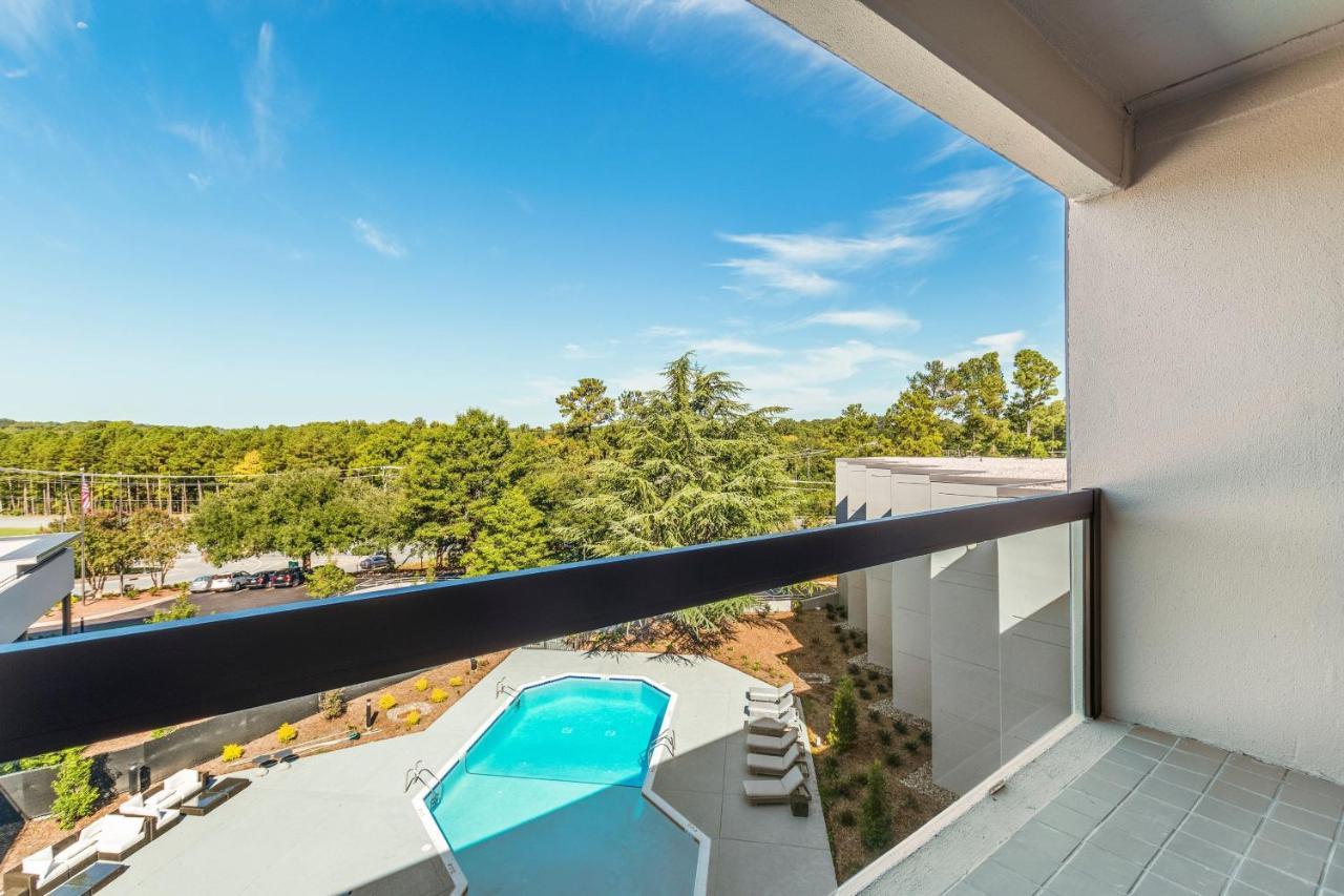 Sheraton Chapel Hill Exterior photo